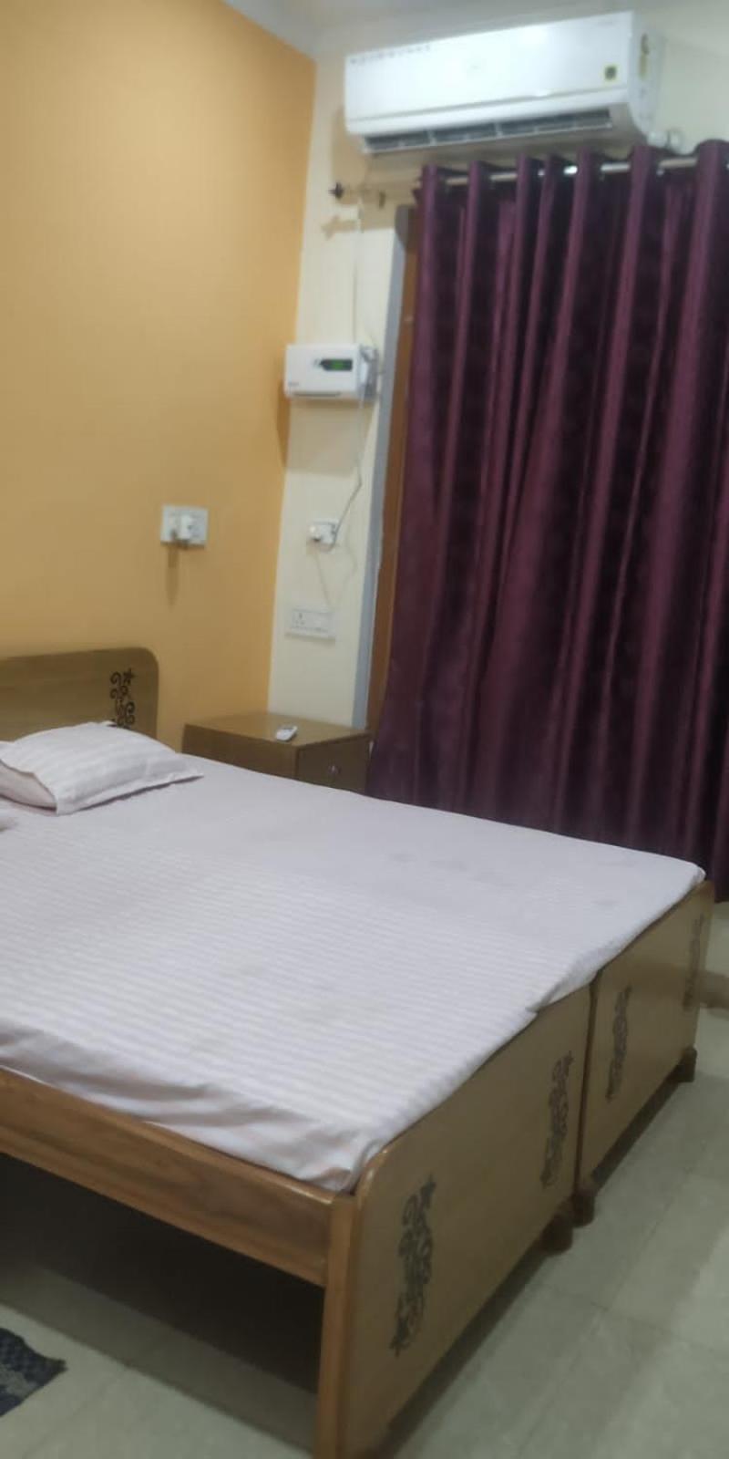 Anant Paying Guest House Ayodhya Bagian luar foto